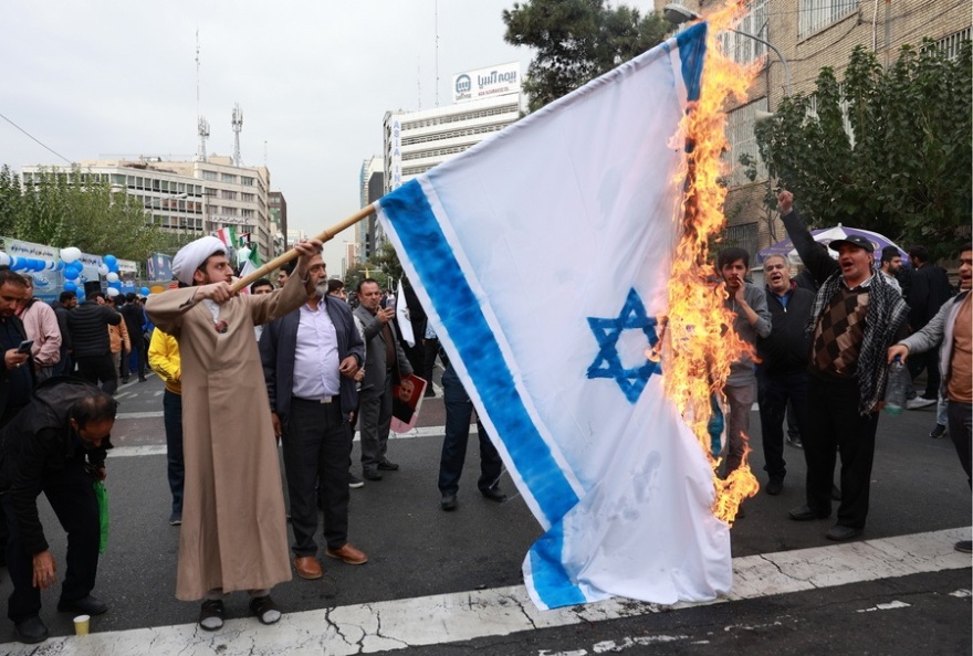 Ιράν: 45 χρόνια από την κατάληψη της πρεσβείας των ΗΠΑ και την ομηρία Αμερικανών διπλωματών το 1979