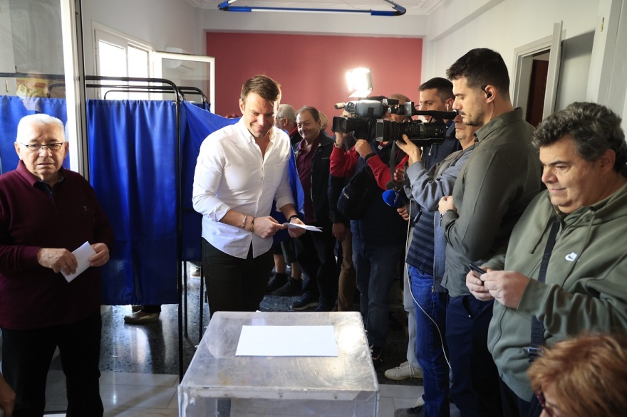 ΣΥΡΙΖΑ: Ψηφίζουν και σήμερα για συνέδρους, όλοι δηλώνουν... νικητές - Επιμένει η πλευρά Κασσελάκη για αποκλεισμούς μελών