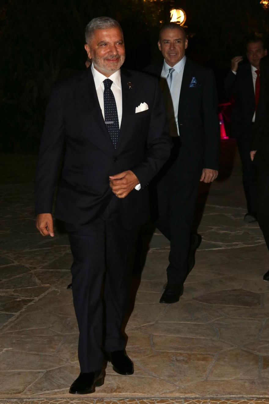 Ο Γιώργος Πατούλης παντρεύτηκε την αγαπημένη του Νάνσυ Κοιλού - Δείτε βίντεο και φωτογραφίες