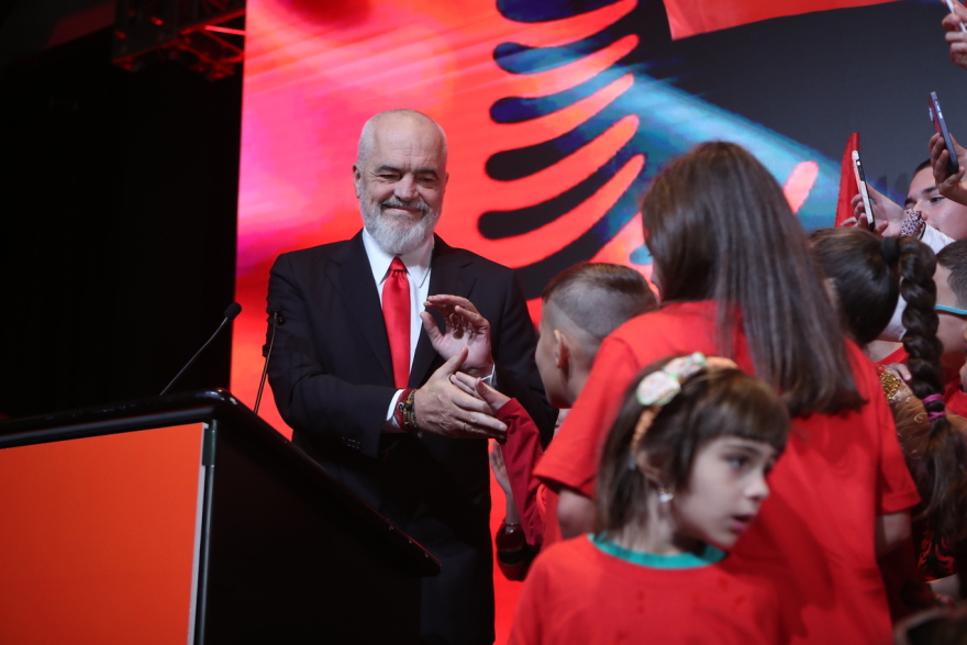 Θεσσαλονίκη: Φωτογραφίες και βίντεο από την εκδήλωση του Ράμα στην πόλη