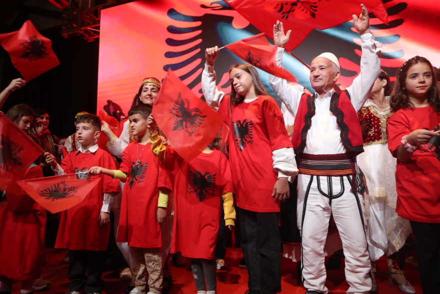 Θεσσαλονίκη: Φωτογραφίες και βίντεο από την εκδήλωση του Ράμα στην πόλη