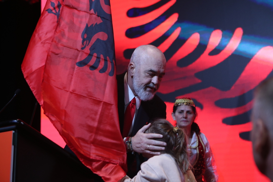 Θεσσαλονίκη: Φωτογραφίες και βίντεο από την εκδήλωση του Ράμα στην πόλη