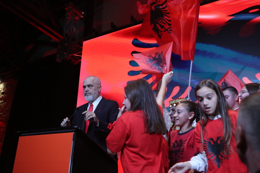 Θεσσαλονίκη: Φωτογραφίες και βίντεο από την εκδήλωση του Ράμα στην πόλη