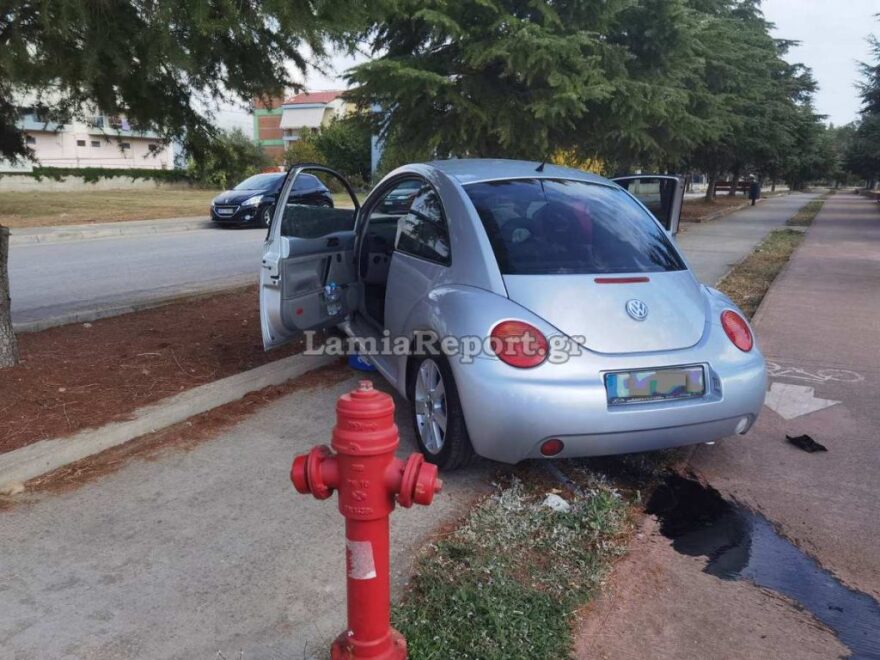 Λαμία: Σύγκρουση δύο οχημάτων - Στο νοσοκομείο 73χρονος οδηγός - Φωτογραφίες