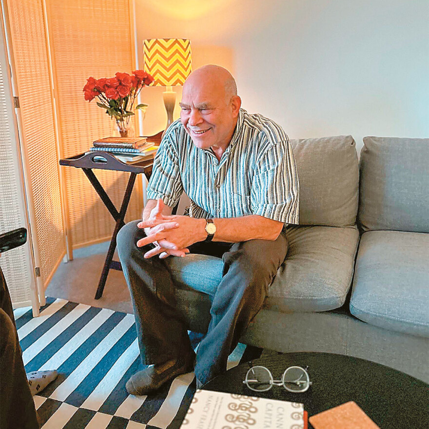 Εκλογές ΗΠΑ: «H ψήφος στον Τραμπ είναι λευκή αγανάκτηση και ανδρική δυσαρέσκεια» λέει ο Μίχαελ Μπρουν στον Δανίκα