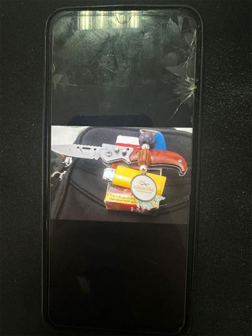 Συμμορία άρπαζε χρυσές αλυσίδες στο Μετρό, το τραμ και τον ηλεκτρικό και «πανηγύριζε» με τα κλοπιμαία