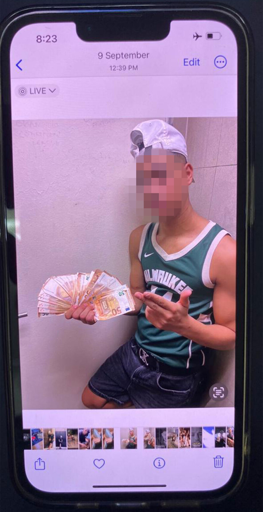 Συμμορία άρπαζε χρυσές αλυσίδες στο Μετρό, το τραμ και τον ηλεκτρικό και «πανηγύριζε» με τα κλοπιμαία