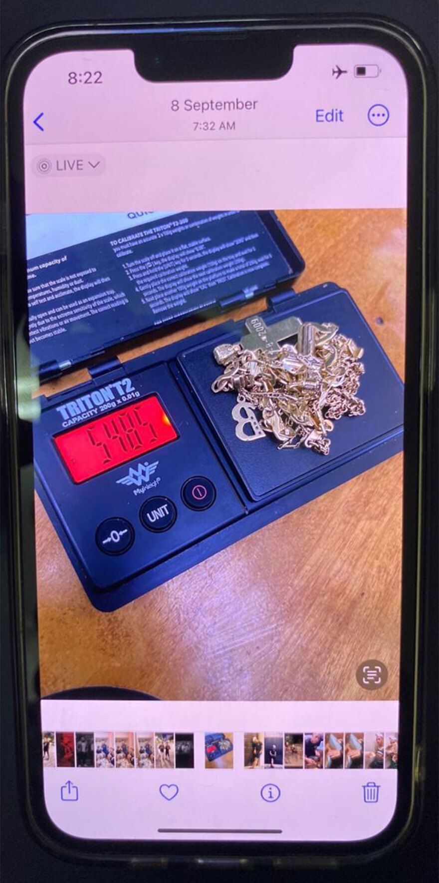 Συμμορία άρπαζε χρυσές αλυσίδες στο Μετρό, το τραμ και τον ηλεκτρικό και «πανηγύριζε» με τα κλοπιμαία