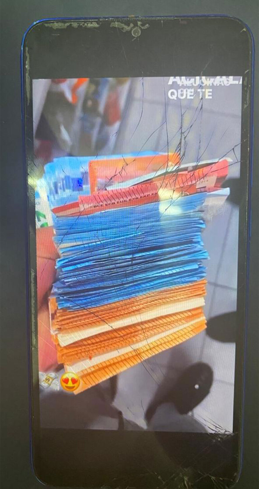 Συμμορία άρπαζε χρυσές αλυσίδες στο Μετρό, το τραμ και τον ηλεκτρικό και «πανηγύριζε» με τα κλοπιμαία