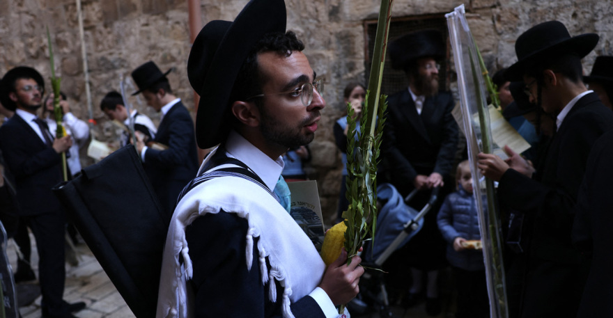 Πόλεμος στο Ισραήλ: Χαρτί επιστράτευσης σε 7.000 υπερορθόδοξους Εβραίους στέλνουν οι IDF