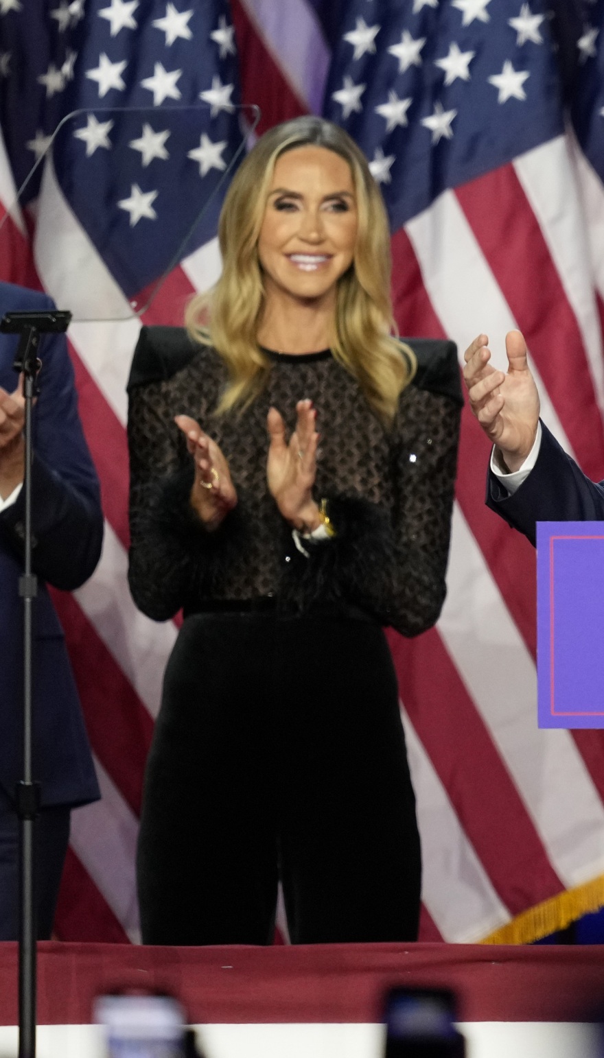 Ντόναλντ Τραμπ: Οι... 7 γυναίκες του Αμερικανού Προέδρου - Ποιες ήταν οι εντυπωσιακές κυρίες που εμφανίστηκαν δίπλα του όταν νίκησε