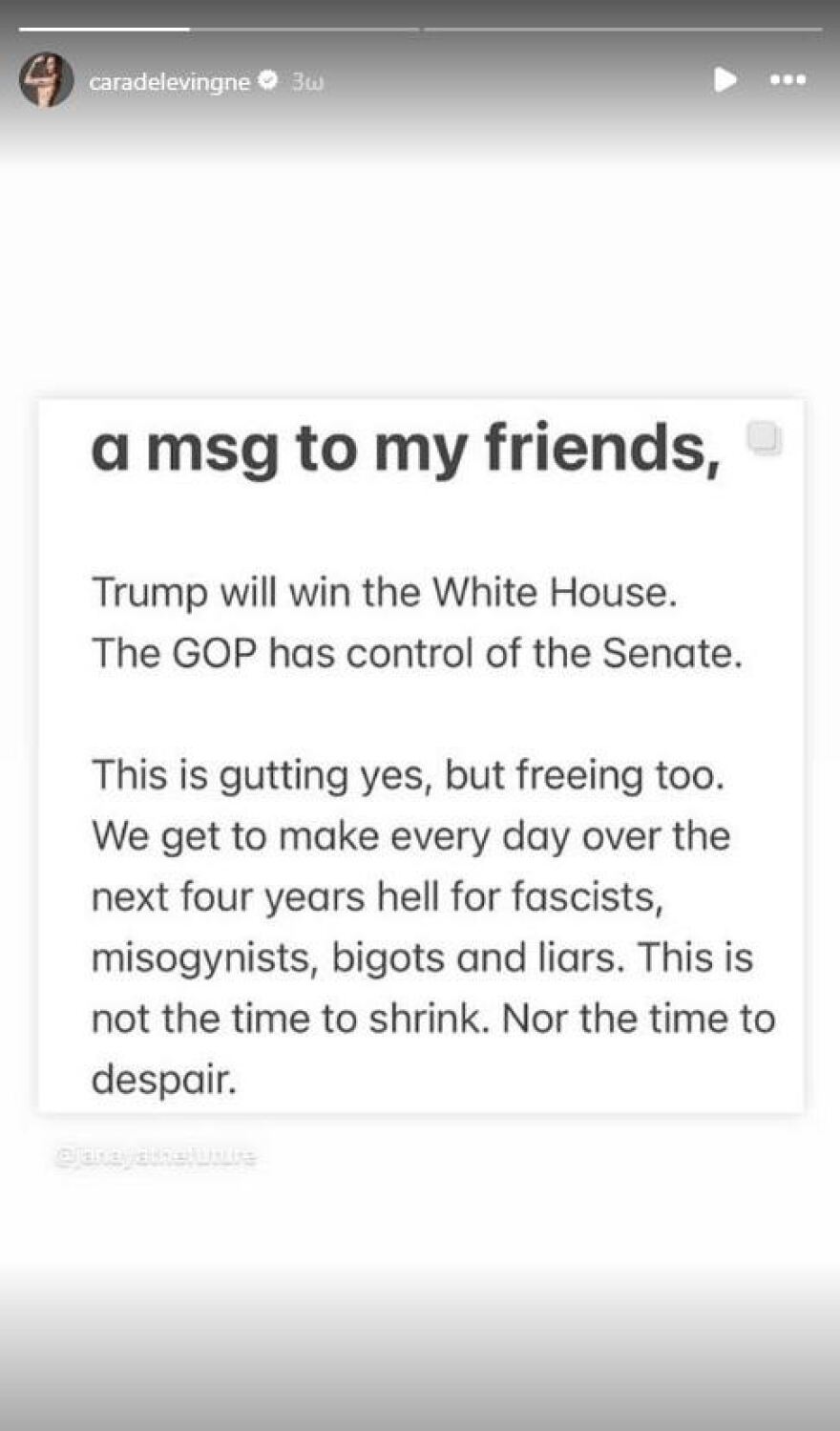 Kάρα Ντελεβίν: Εκνευρισμένη με τη νίκη του Τραμπ - Θα κάνουμε τα επόμενα 4 χρόνια μια κόλαση για τους φασίστες και τους μισογύνηδες