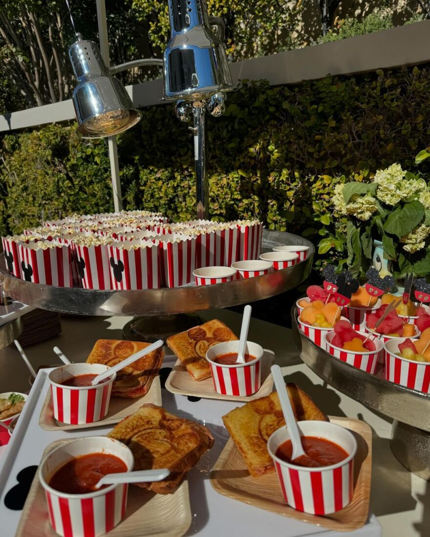 Κόρτνεϊ Καρντάσιαν - Τράβις Μπάρκερ: Γιόρτασαν τα πρώτα γενέθλια του γιου τους - Δείτε φωτογραφίες