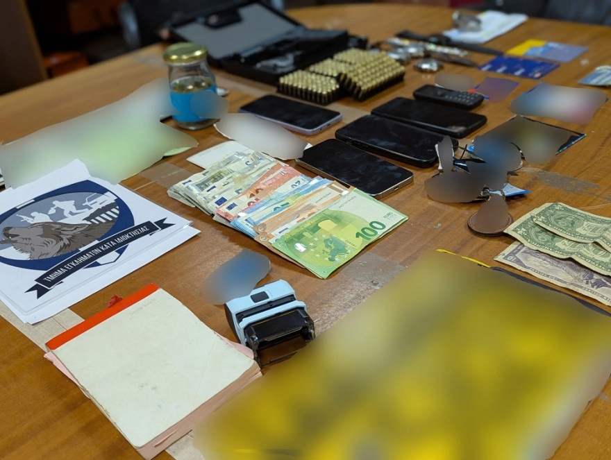 Εξαρθρώθηκε συμμορία που λήστευε κυρίως ηλικιωμένους σε περιοχές της Αττικής - Προσποιούνταν υπαλλήλους της ΔΕΗ