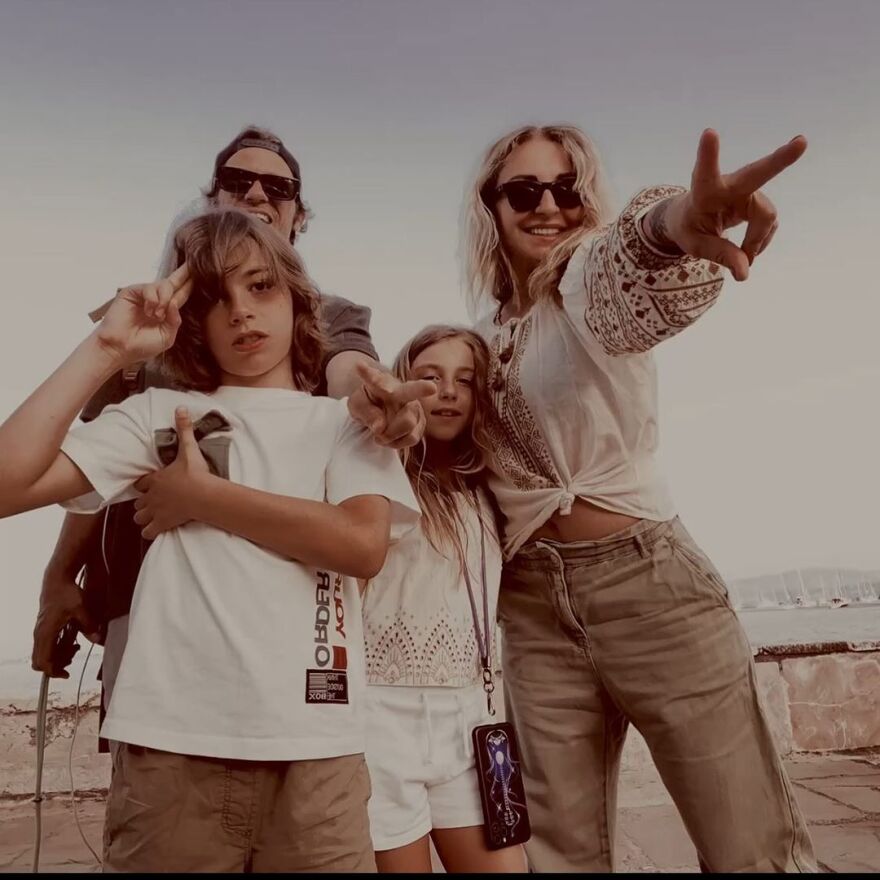 Ρούλα Ρέβη: Οι ευχές στον γιο της για την ονομαστική του εορτή - Να πετάς ψηλά με ατσαλένια φτερά, έγραψε