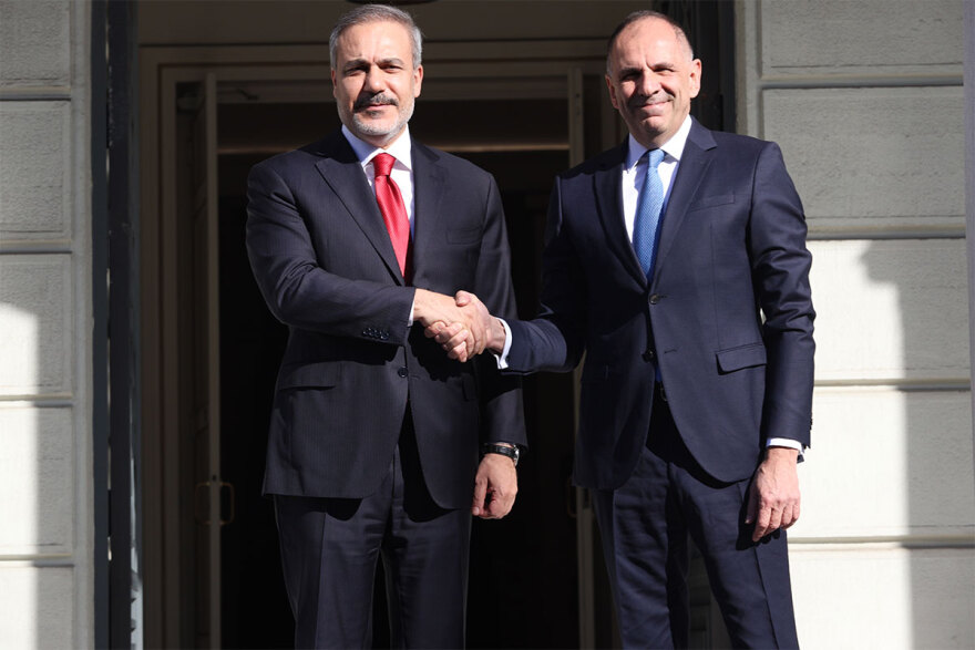 Ελληνοτουρκικά: Σε εξέλιξη  οι συνομιλίες Γεραπετρίτη- Φιντάν στο υπ. Εξωτερικών - Τι συζητούν