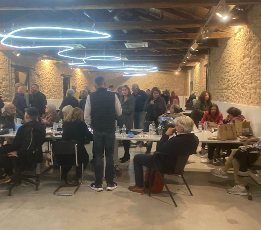 Ντόμινο αποχωρήσεων από τον ΣΥΡΙΖΑ για τον Κασσελάκη: Έφυγαν 4 βουλευτές, ποιοι είναι οι άλλοι 8 που αναμένεται να αποχωρήσουν