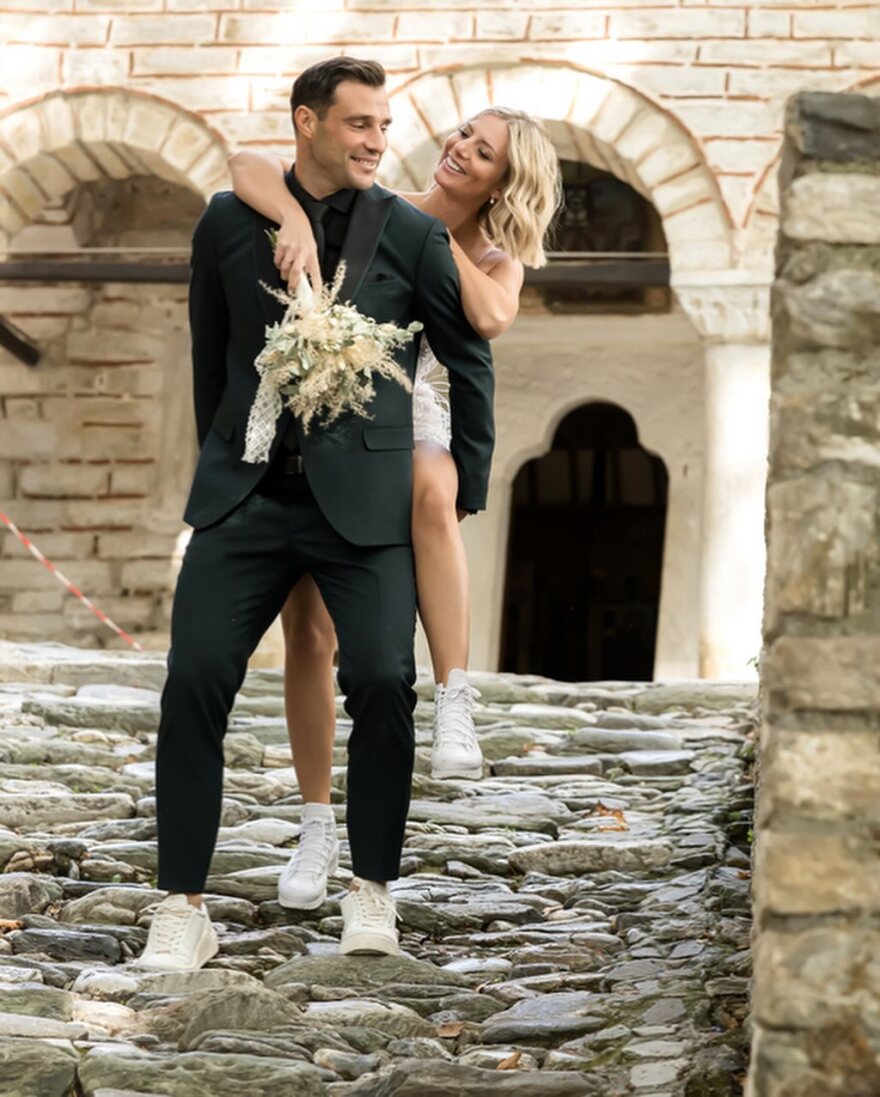 Ελένη Χαμπέρη: Δημοσίευσε νέες φωτογραφίες από τον γάμο της με τον Αλέξανδρο Αναστασίου