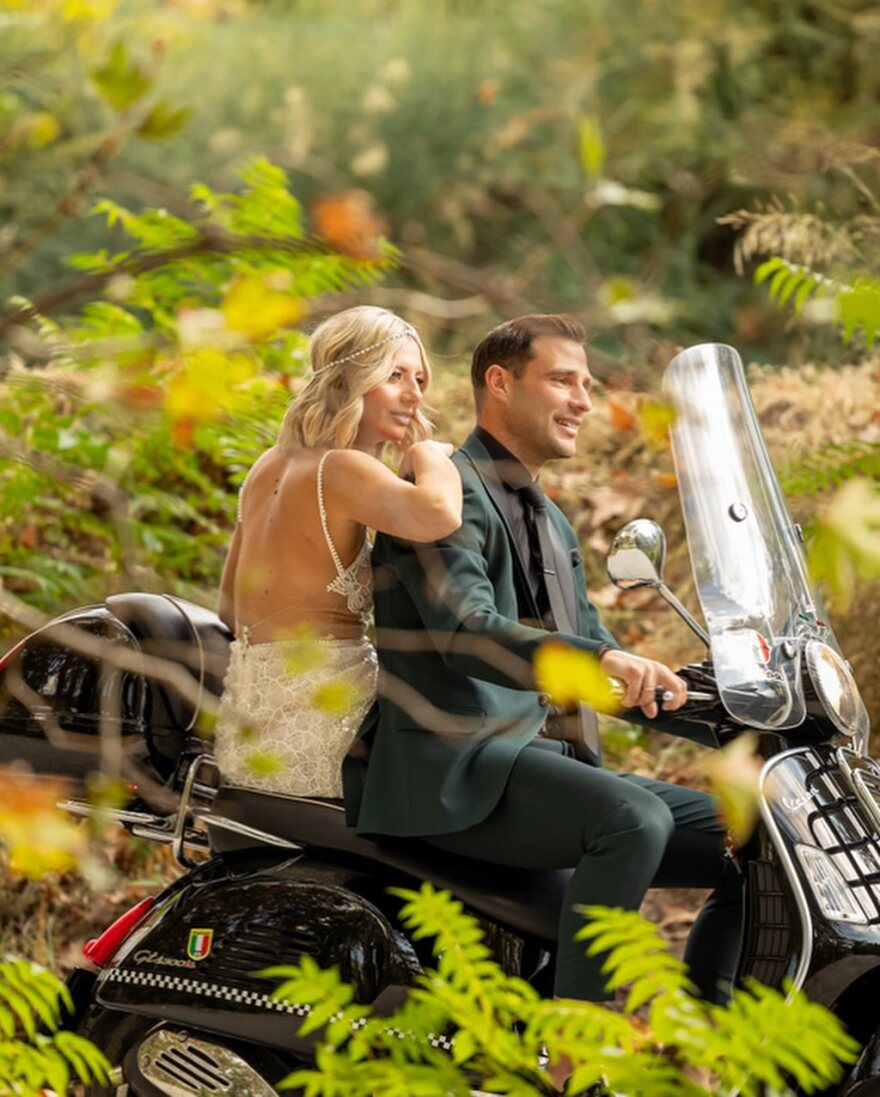 Ελένη Χαμπέρη: Δημοσίευσε νέες φωτογραφίες από τον γάμο της με τον Αλέξανδρο Αναστασίου