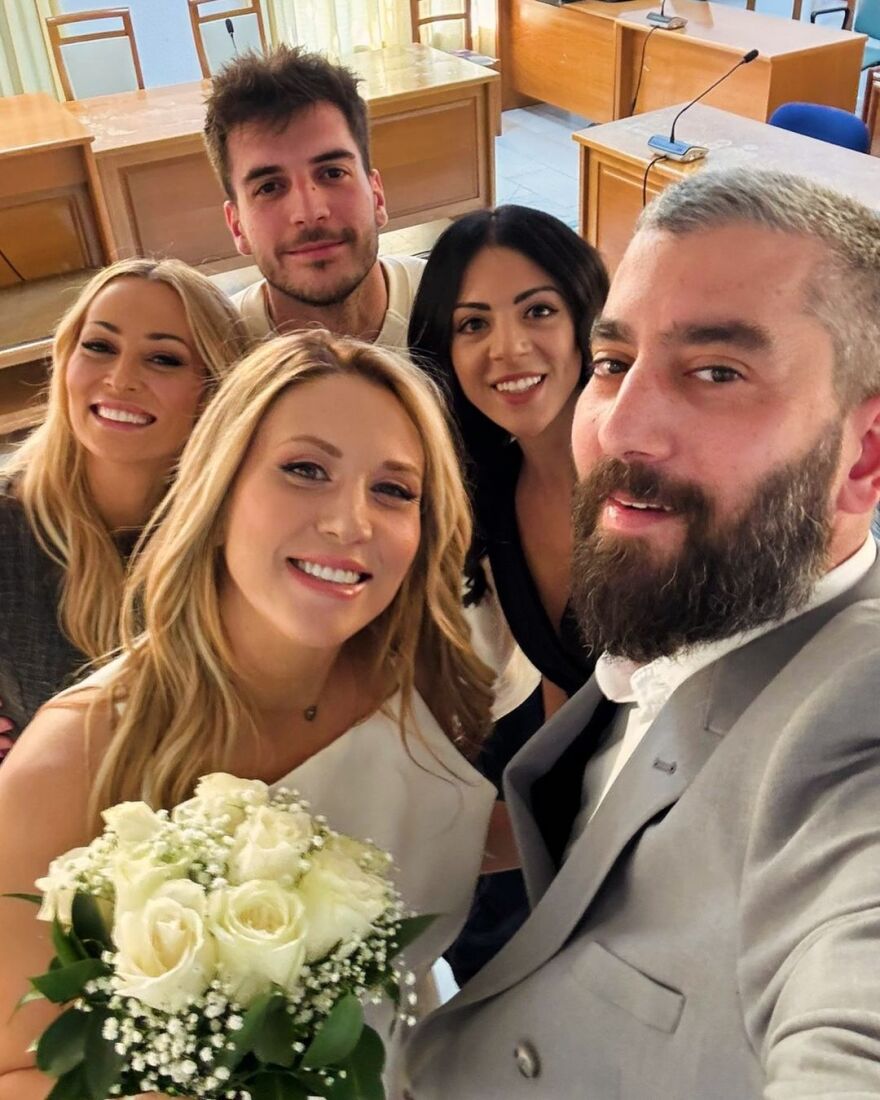 Φωτεινή Πετρογιάννη: Δημοσίευσε φωτογραφίες από τον γάμο της με τον Μιχάλη Ρουμπή