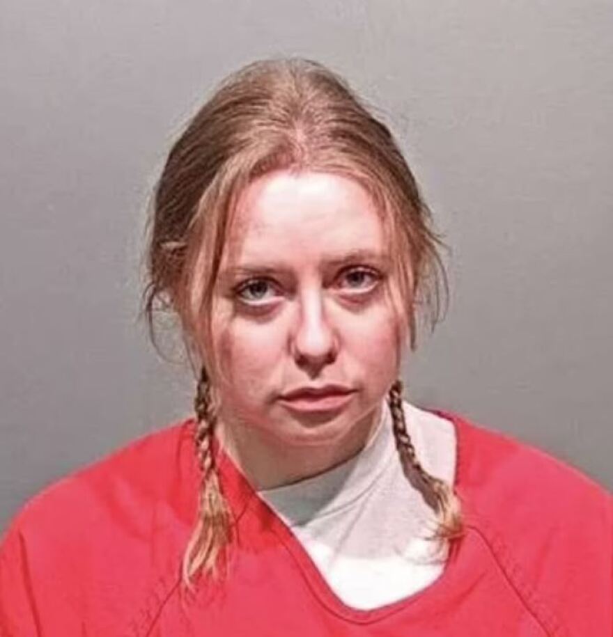 ΗΠΑ: 28χρονη κοινωνική λειτουργός συνελήφθη για σεξουαλική σχέση με ανήλικο μαθητή