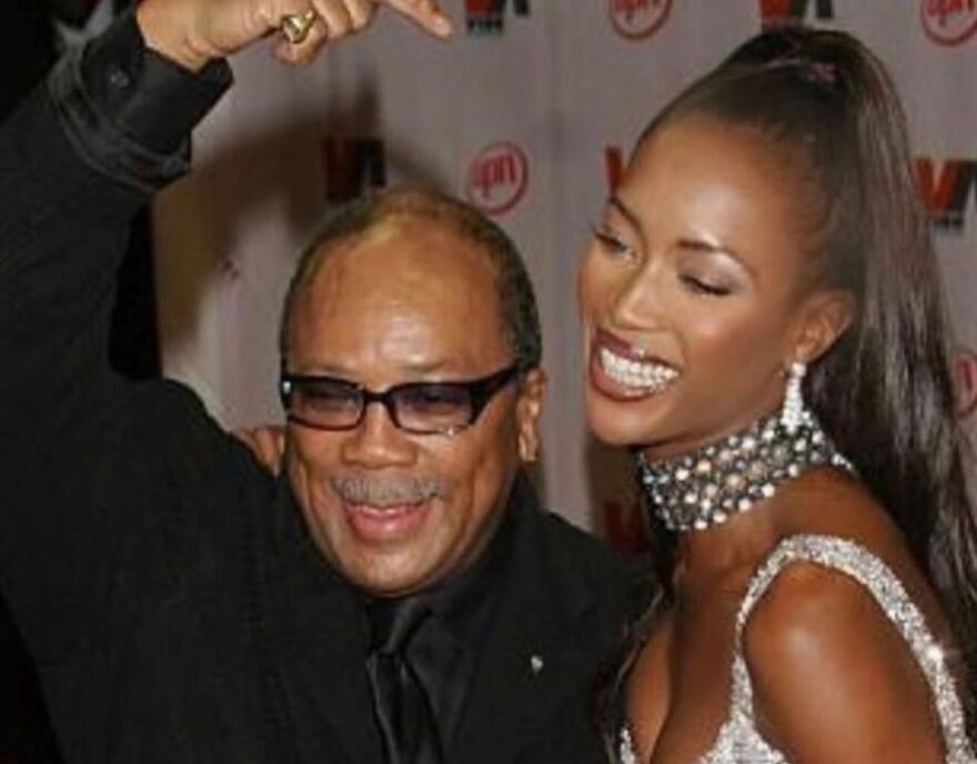 Ναόμι Κάμπελ: Αποχαιρέτησε τον Κουίνσι Τζόουνς - Ήταν το φως που με καθοδηγούσε