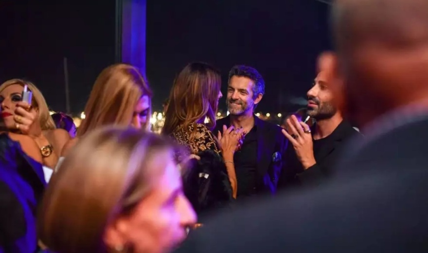 Φίλιππος Μιχόπουλος: Σε εγκαίνια εστιατορίου με Κύπρια παρουσιάστρια - Δείτε φωτογραφίες