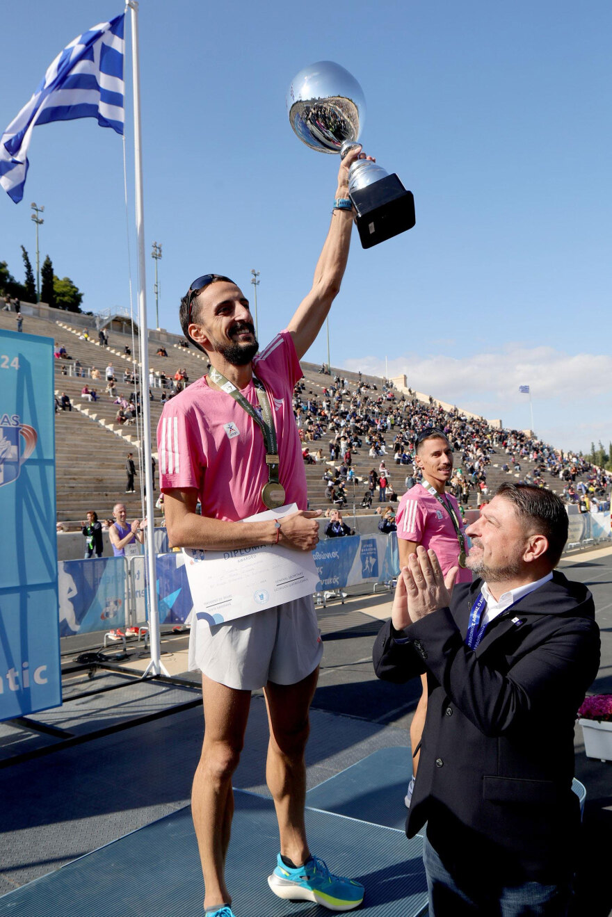 Νίκος Χαρδαλιάς: Οι ξεχωριστές συναντήσεις στον Μαραθώνιο της Αθήνας με Τσιόδρα και Πομάσκι