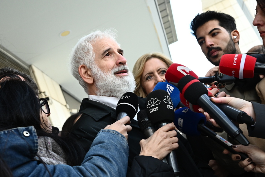 Πέτρος Φιλιππίδης: «Δεν πιστεύω στην αθωότητά μου, είμαι αθώος» είπε μετά τη διακοπή της δίκης του στο Εφετείο