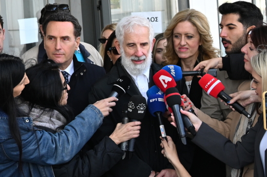 Πέτρος Φιλιππίδης: «Δεν πιστεύω στην αθωότητά μου, είμαι αθώος» είπε μετά τη διακοπή της δίκης του στο Εφετείο