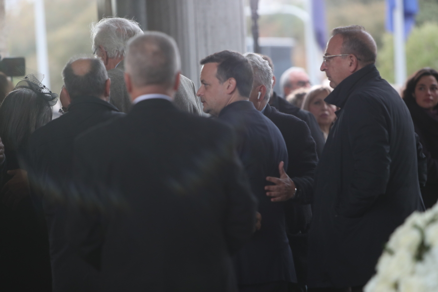 Γιάννης Μπουτάρης - Κηδεία: Το τελευταίο αντίο είπε πλήθος κόσμου