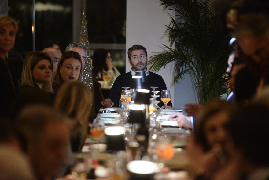 ΠΑΣΟΚ: Όσα έγιναν στο δείπνο Ανδρουλάκη με τους βουλευτές - Τα πηγαδάκια και το παρασκήνιο