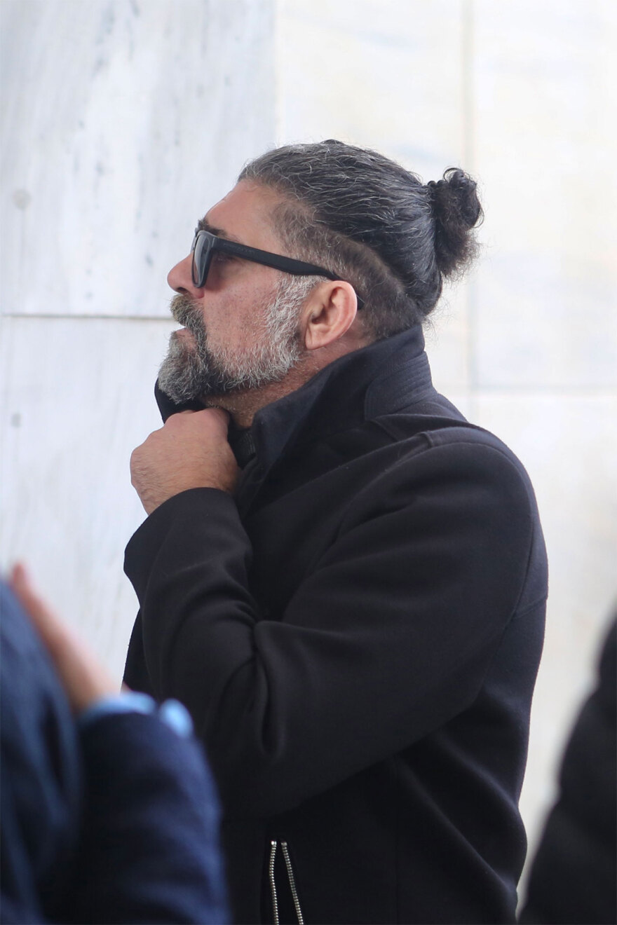 Μανούσος Μανουσάκης - Κηδεία: Οικογένεια, φίλοι και συνεργάτες είπαν το τελευταίο «αντίο» στον σκηνοθέτη