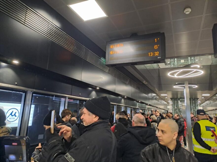 Μετρό Θεσσαλονίκης: Έμεινε ανοιχτό μέχρι τις 02:00 τα ξημερώματα, λόγω κοσμοσυρροής