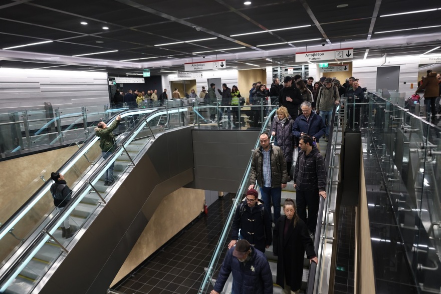 Μετρό Θεσσαλονίκης: Έμεινε ανοιχτό μέχρι τις 02:00 τα ξημερώματα, λόγω κοσμοσυρροής