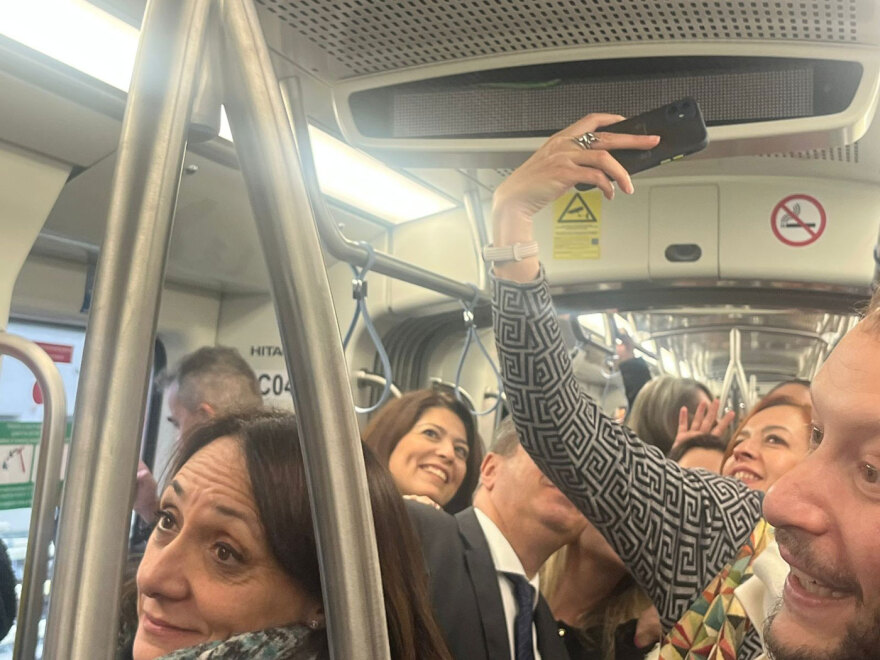 Μετρό Θεσσαλονίκης: Έμεινε ανοιχτό μέχρι τις 02:00 τα ξημερώματα, λόγω κοσμοσυρροής