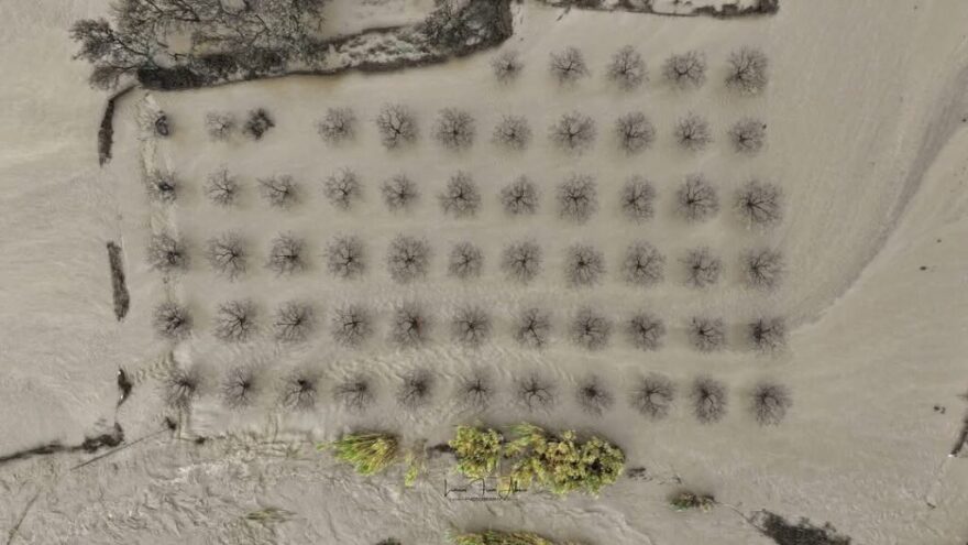   Κακοκαιρία Bora - Πλημμύρες στη Λήμνο: Δύο νεκροί, μεγάλες καταστροφές σε σπίτια