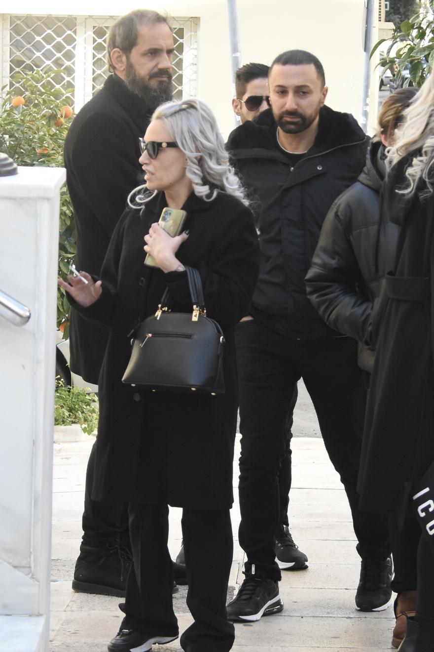 Νίκος Φλωρινιώτης: Σε κακή ψυχολογική κατάσταση η αδερφή και η μητέρα του στο μνημόσυνό του