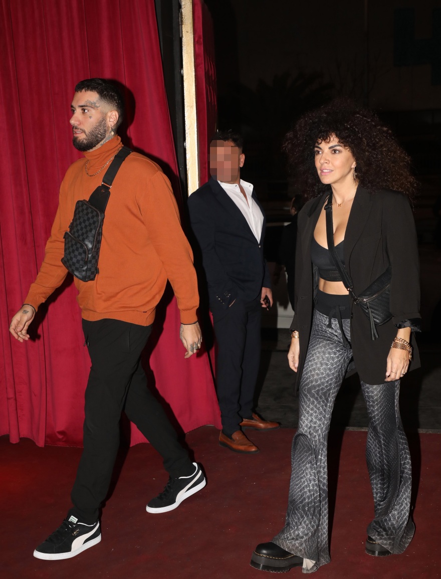 Mente Fuerte και Μαρία Σολωμού: Το ζευγάρι απαθανατίστηκε σε κοινή έξοδό του - Δείτε φωτογραφίες