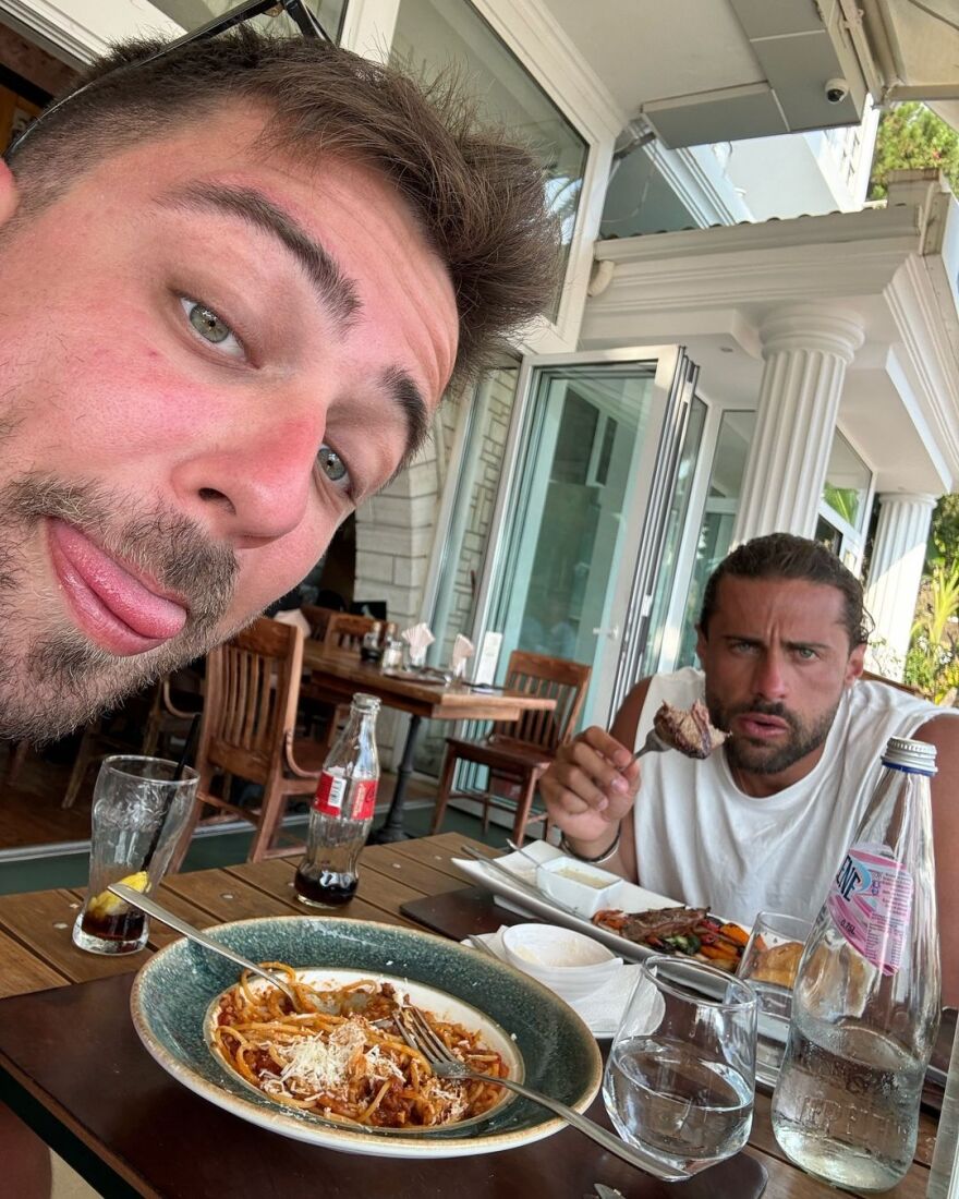 Κωνσταντίνος Βασάλος: Ταξίδεψε στην Αλβανία για 24 ώρες - Δείτε φωτογραφίες