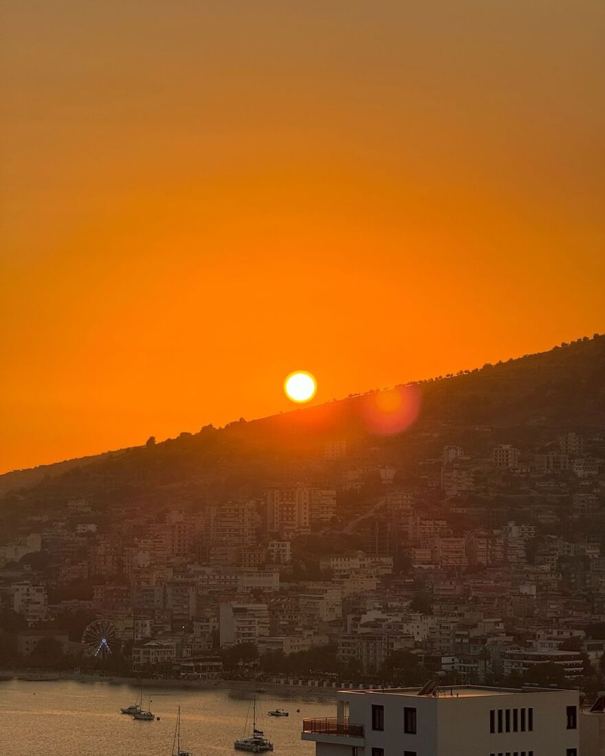 Κωνσταντίνος Βασάλος: Ταξίδεψε στην Αλβανία για 24 ώρες - Δείτε φωτογραφίες