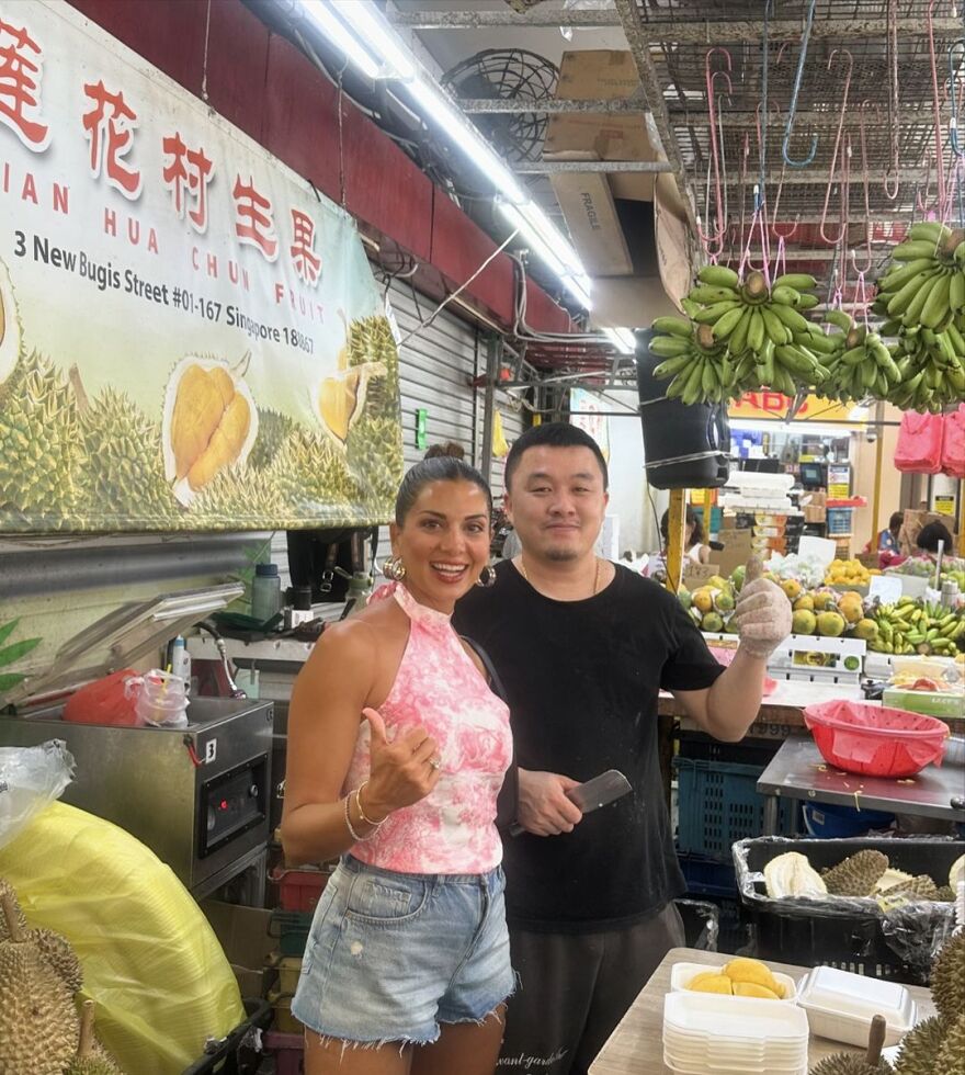 Σταματίνα Τσιμτσιλή: Ταξίδεψε στη Σιγκαπούρη με την οικογένειά της