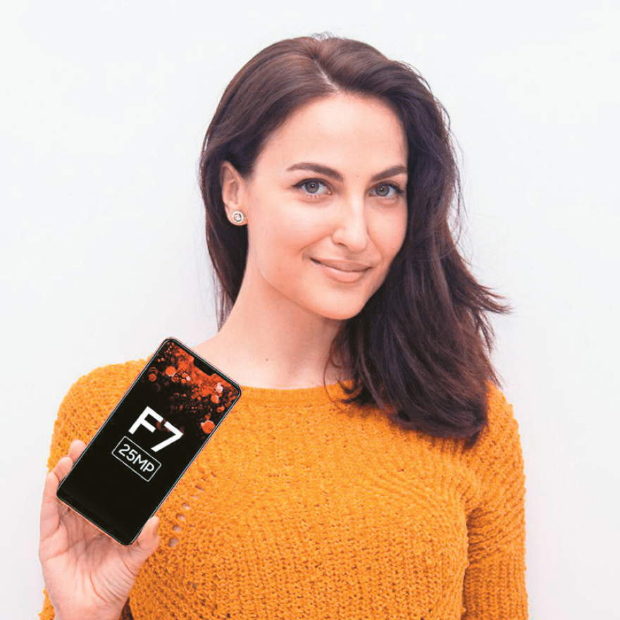 Η Ελληνίδα  θεά του Bollywood που κατάγεται από τον Πόντο