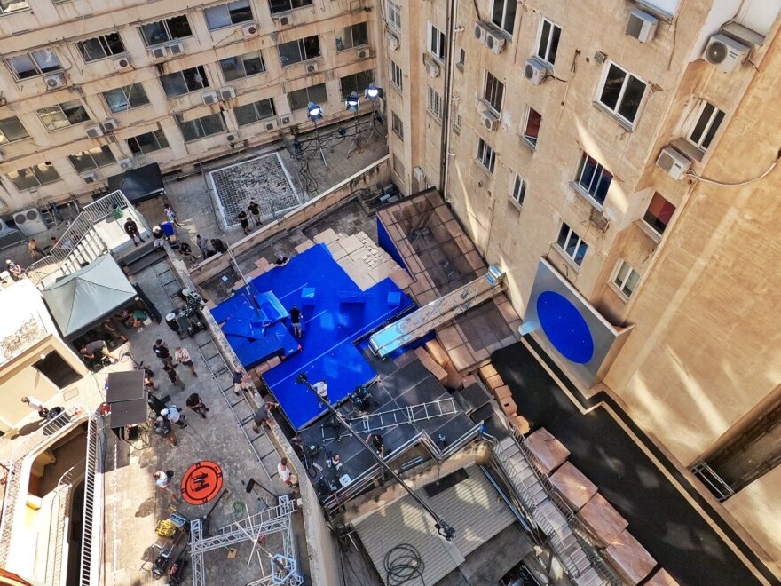 Η Αθήνα μετατρέπεται για 4 μήνες σε ένα τεράστιο στούντιο για διεθνή παραγωγή του Amazon Prime