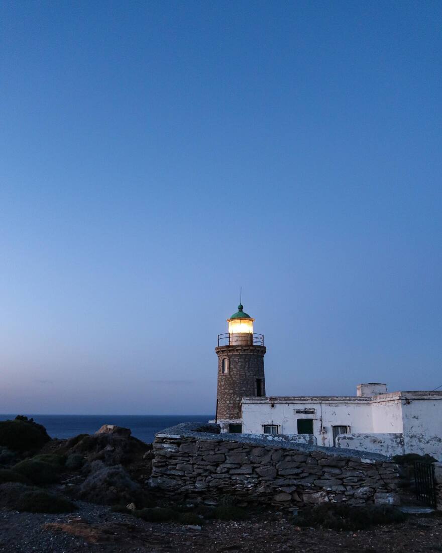 Άγγελος Λάτσιος: Ξεκίνησε τα μπάνια του στη θάλασσα - Δείτε τις φωτογραφίες