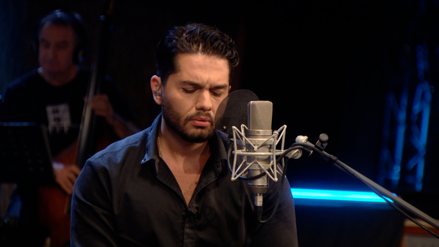 Το «Σπίτι με το Mega» και ο Γιώργος Νταλάρας τιμούν τον Μίκη Θεοδωράκη