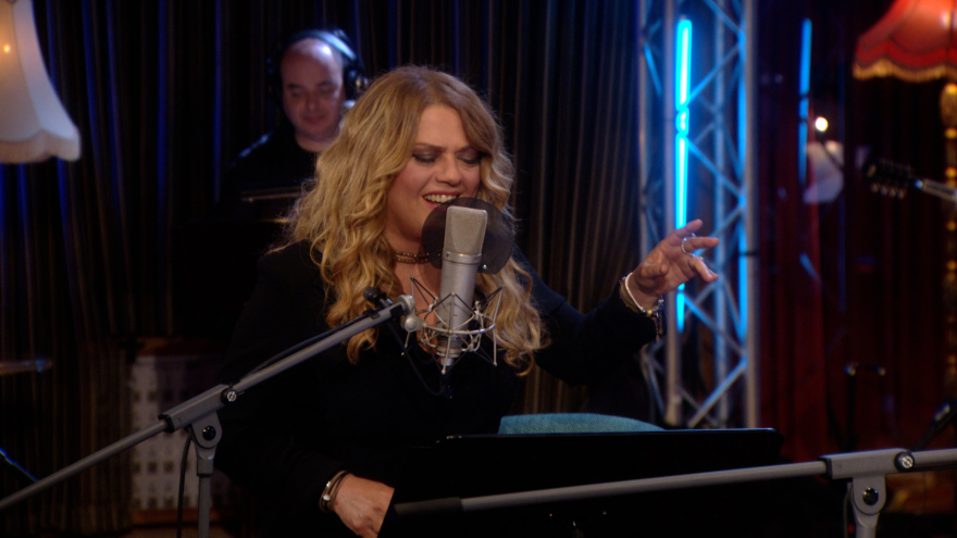 Το «Σπίτι με το Mega» και ο Γιώργος Νταλάρας τιμούν τον Μίκη Θεοδωράκη