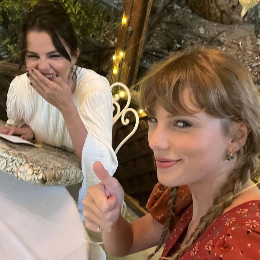 Η Σελένα Γκόμεζ έγινε 30 και το γιόρτασε με την κολλητή της Τέιλορ Σουίφτ