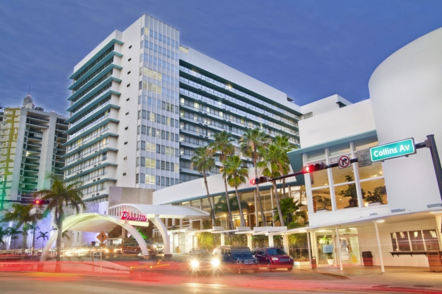 Hotel Deauville: Από τις νύχτες με τον Sinatra και τους Beatles στην κατεδάφιση