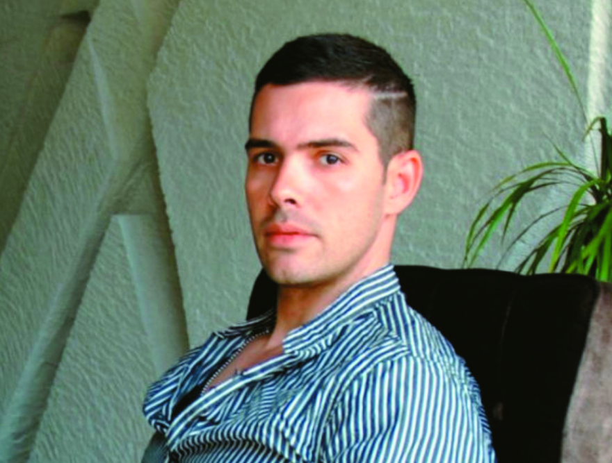 Παύλος Χατζηαγγελίδης: Ο Ελληνας Γκαουντί σχεδιάζει «Καράβια» και «Πεταλούδες» και τα πουλάει €30.000/τ.μ.